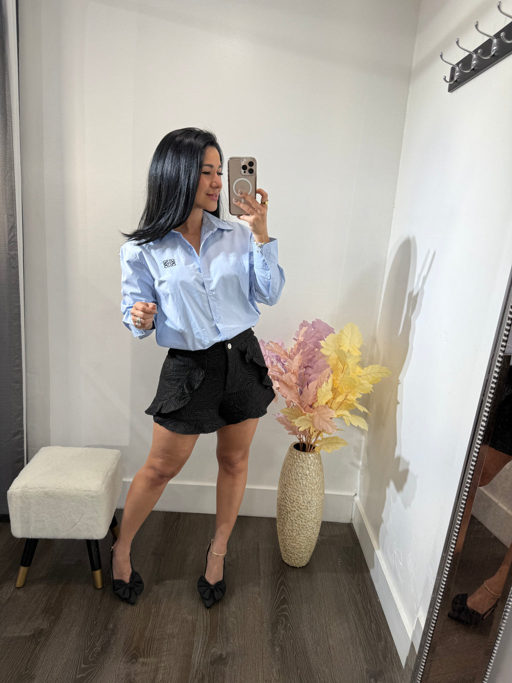 Short laury