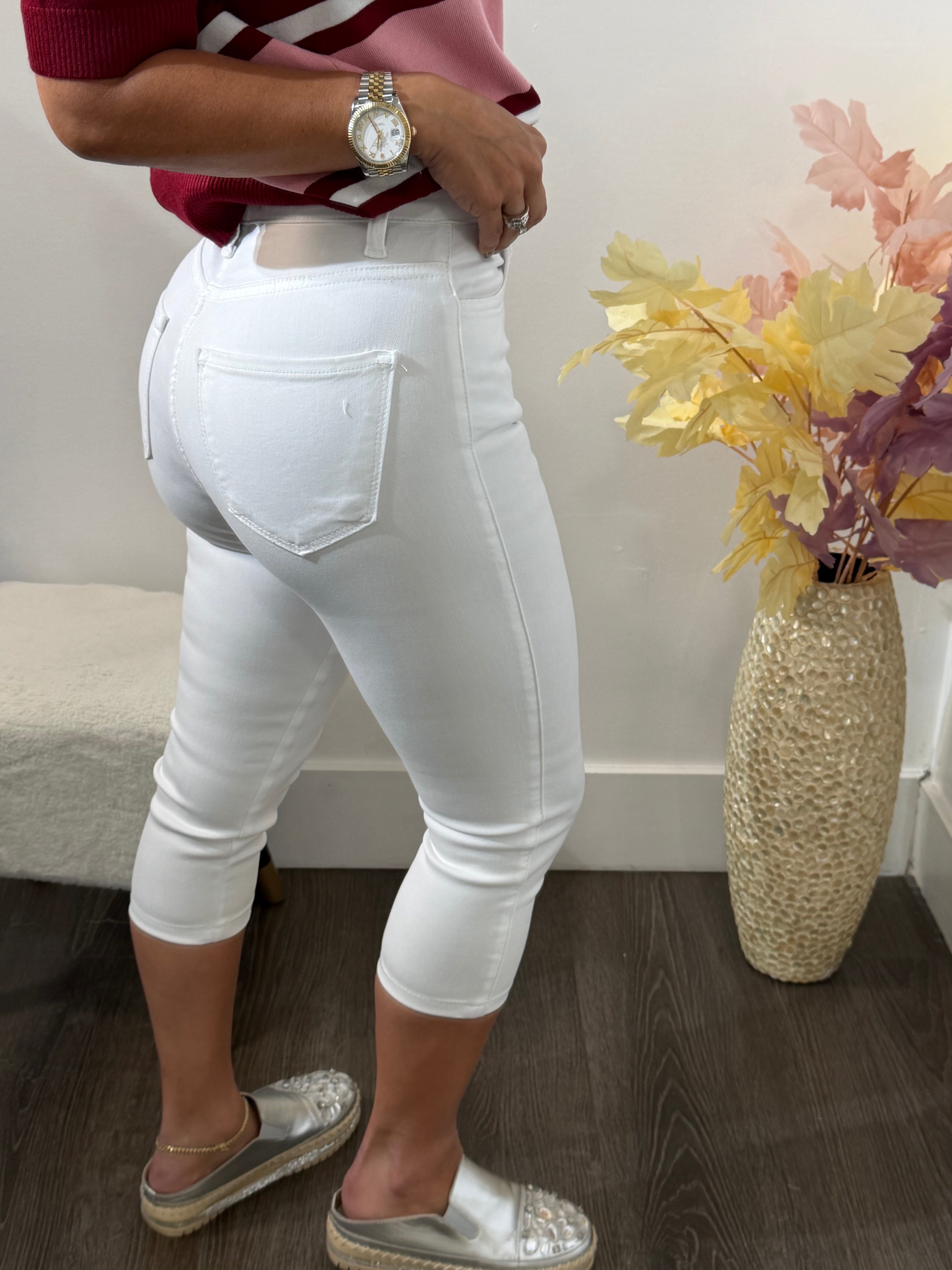 Jean capri sahara