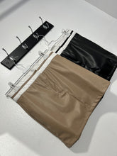 Load image into Gallery viewer, Skirt Leather
