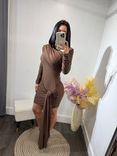 Load image into Gallery viewer, Dress rosa
