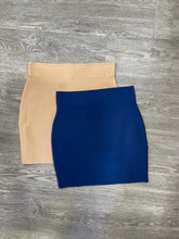 Load image into Gallery viewer, Skirt Jen
